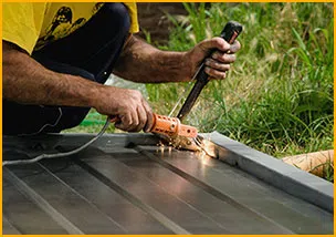 Global Garage Door Service Seattle, WA 206-237-0218 - emergency-services-gdr-07m